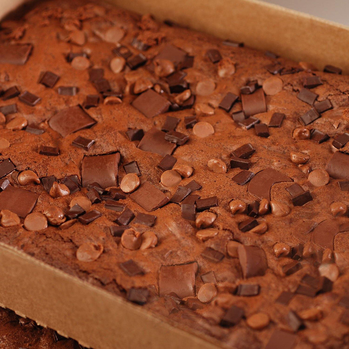 Poppie's Dough Gourmet Quadruple Chocolate Chip and Chocolate Chunk Brownies 4 1/4 sheets/case