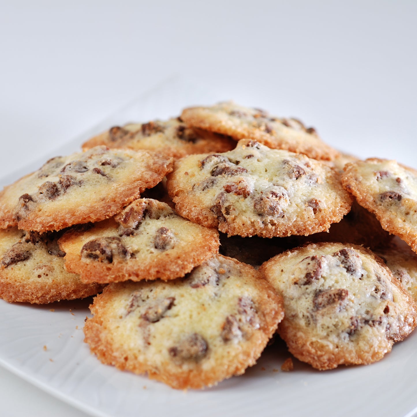 crispy milk chocolate lace pecan cookies 8 oz packages