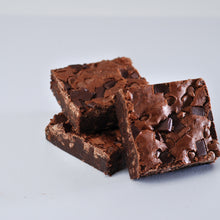 Load image into Gallery viewer, chocolate chunk and chip fudge brownie
